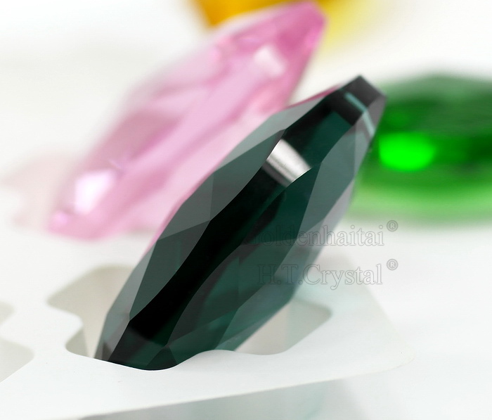 Crystals Oval
